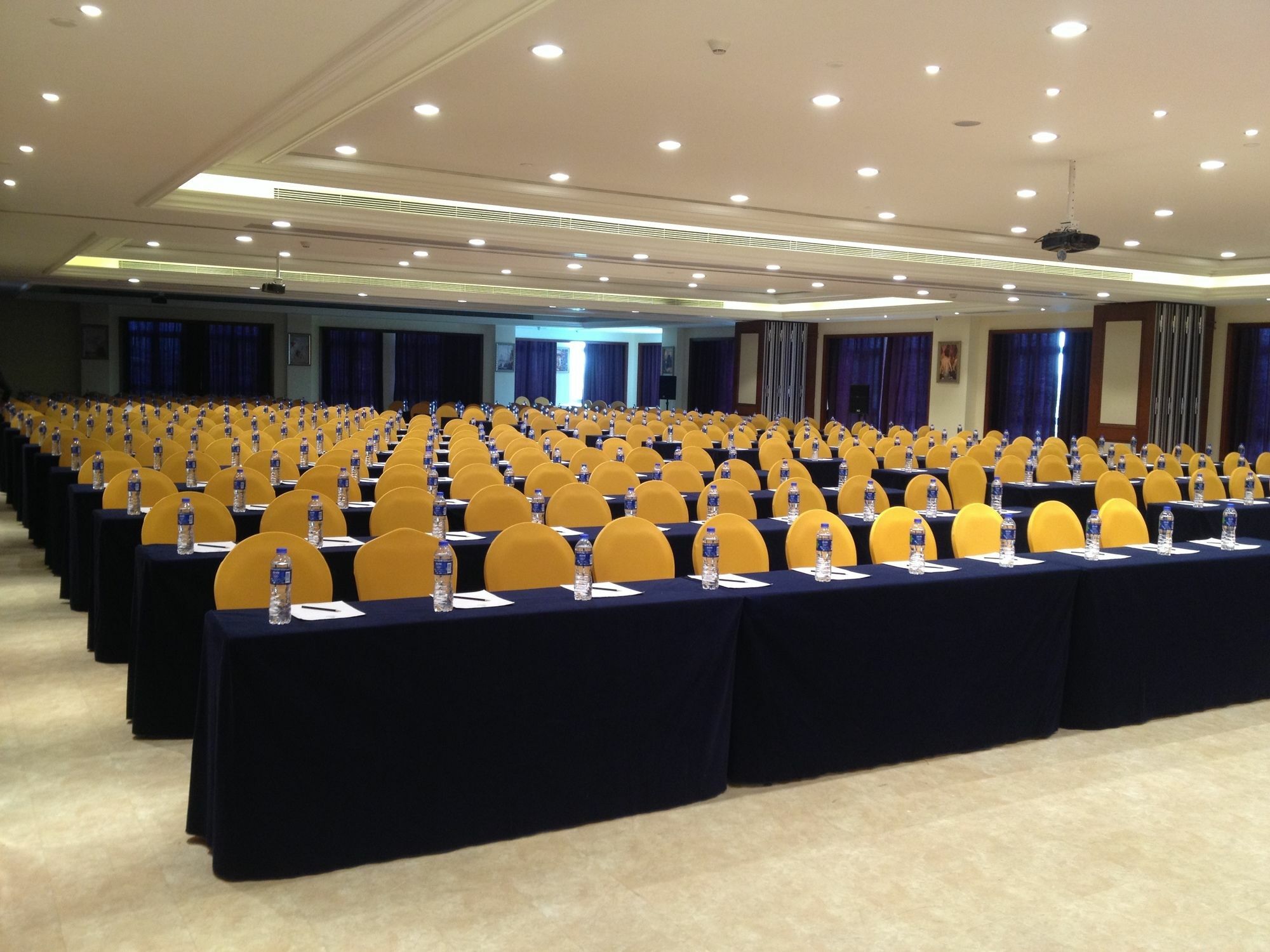 National Arts Resort Hotel Foshan Exterior photo