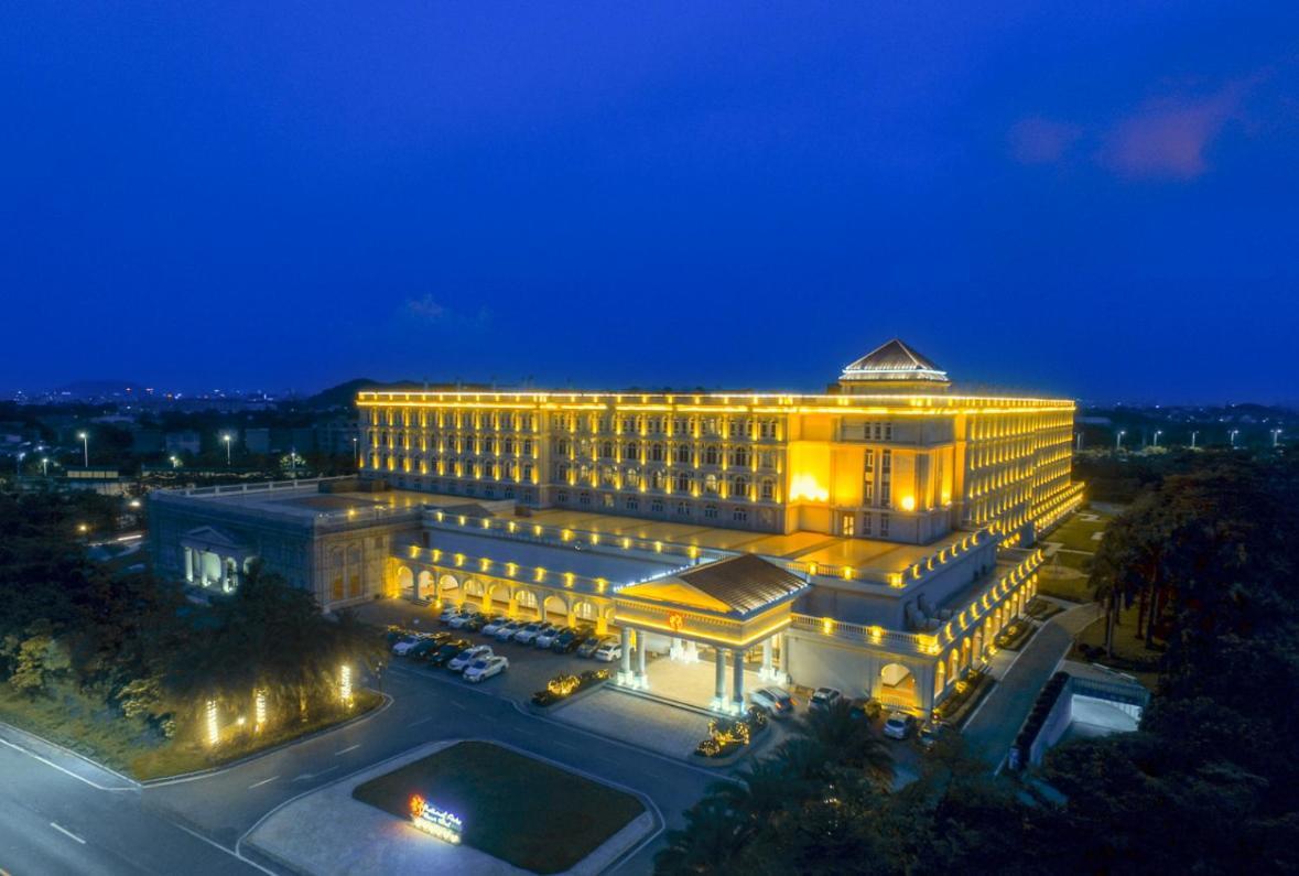 National Arts Resort Hotel Foshan Exterior photo